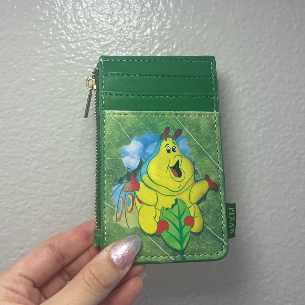 Loungefly Disney Pixar A Bug's Life Leaf Cardholder